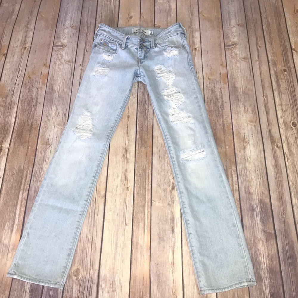 Abercrombie Kids Light Wash Jeans Size 8 a&f Boot
